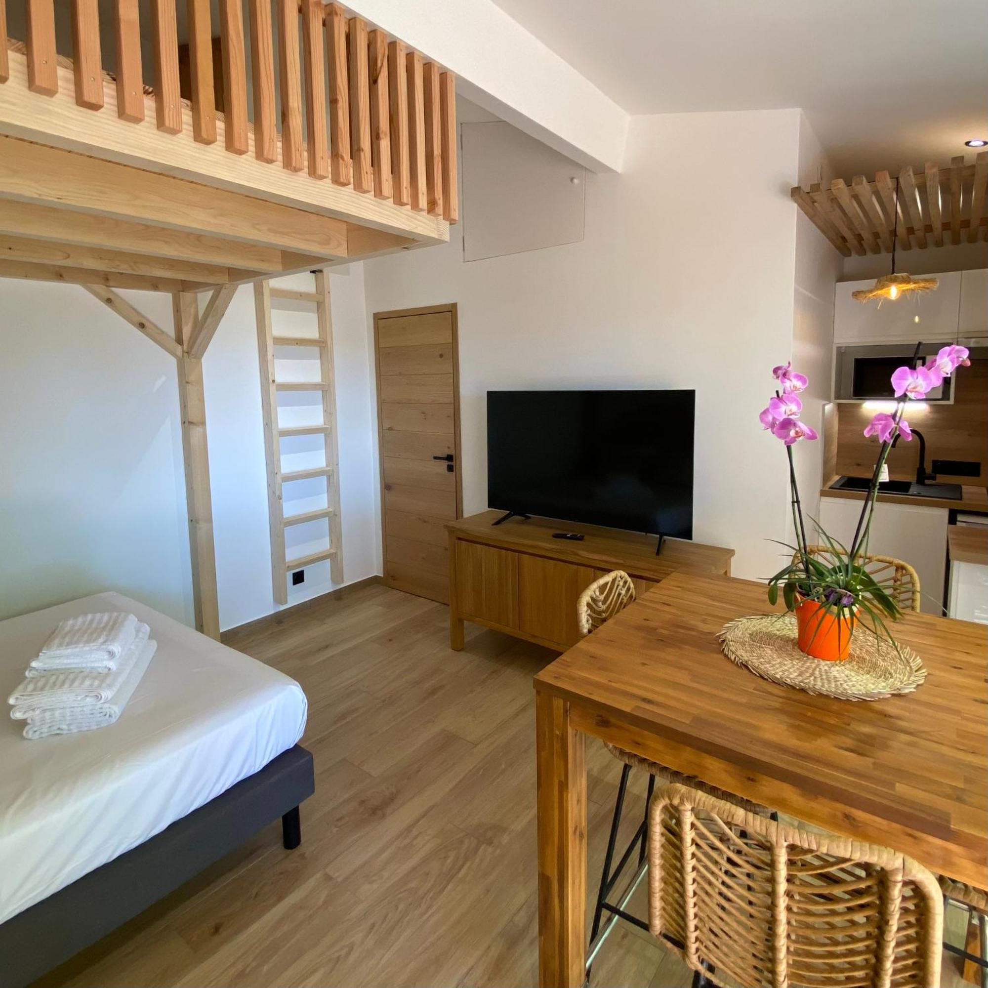 Les Jardins De L'Oustal Villa Narbonne Bilik gambar